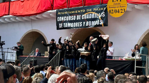 Tambors de Passió juveniles.jpg