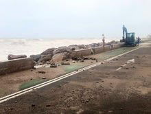 operarios arreglo playa.jpg