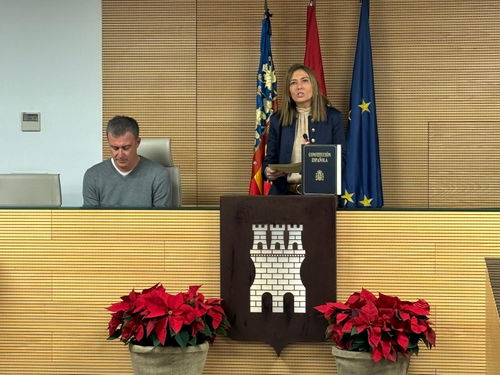lectura constitución alcaldesa.jpg