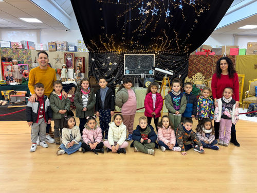 visita de escolares a la casa de los reyes magos.jpg