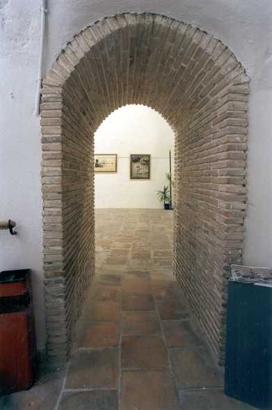 Acceso Sala de la Cisterna Quart de Poblet (Foto: Ajunt. de Quart)