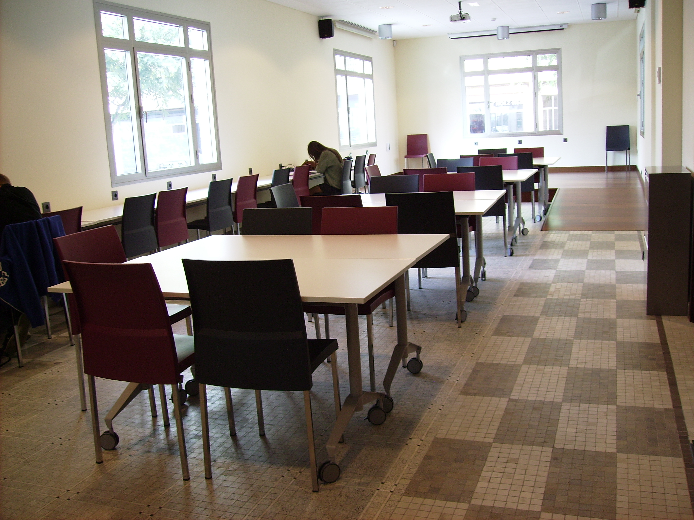 Biblioteca Municipal Quart de Poblet (Foto: Ajunt. de Poblet)