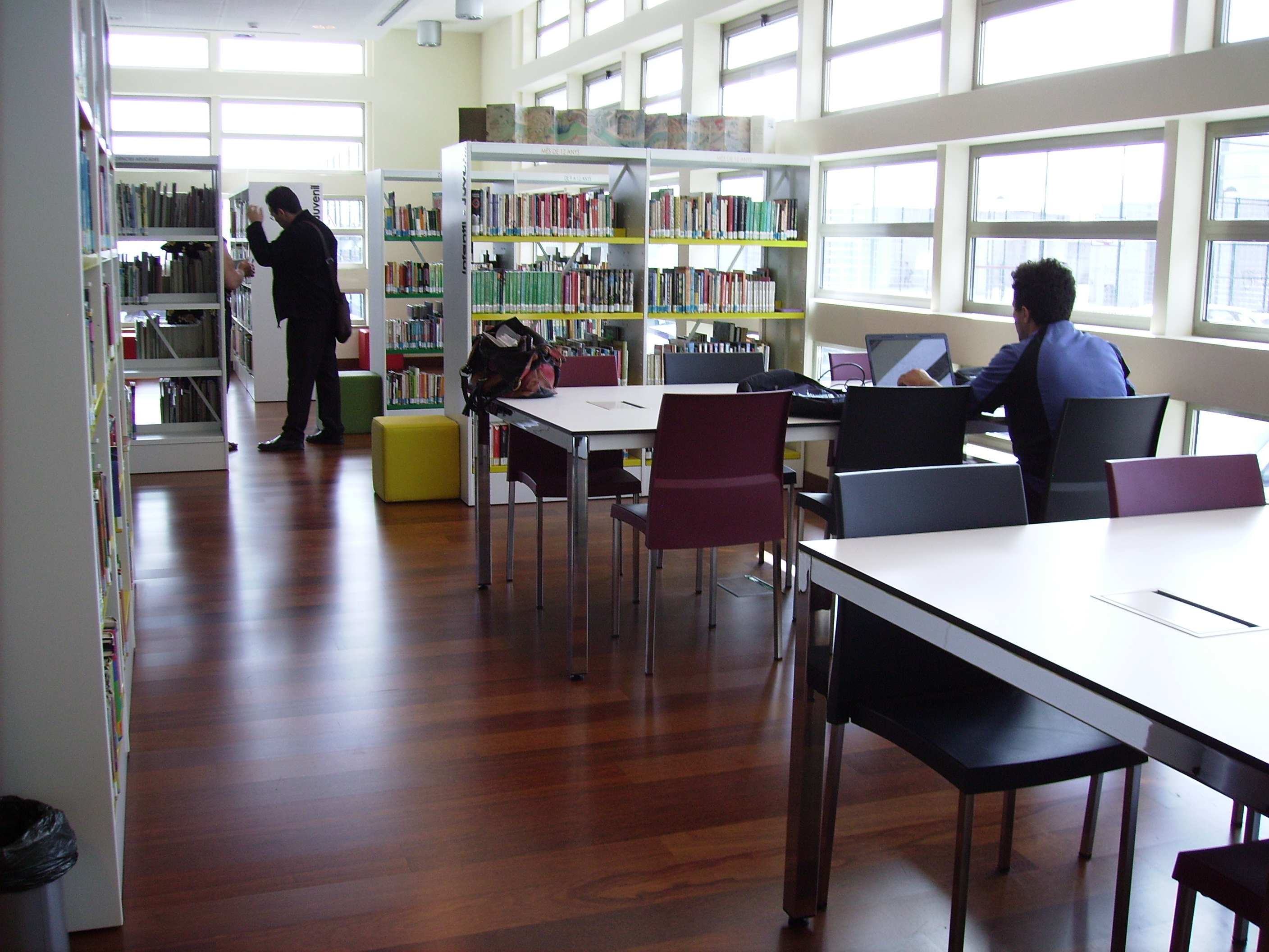 Biblioteca Municipal Quart de Poblet (Foto: Ajunt. de Poblet)
