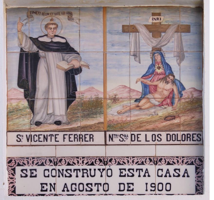 Panel cerámico San Vicente y La Dolorosa Quart de Poblet 