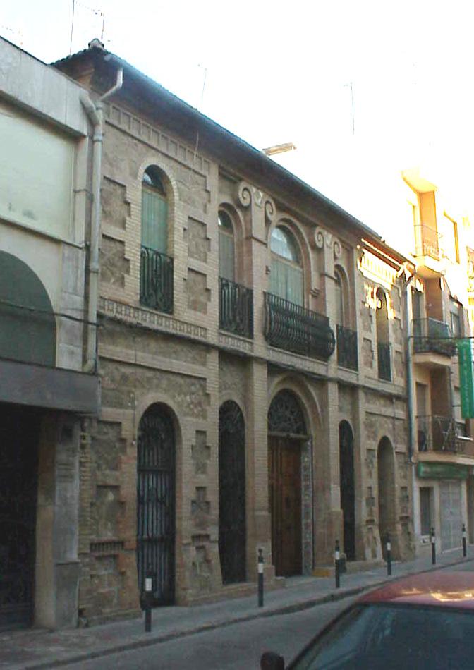 Fachada vivienda carrer l'estació 