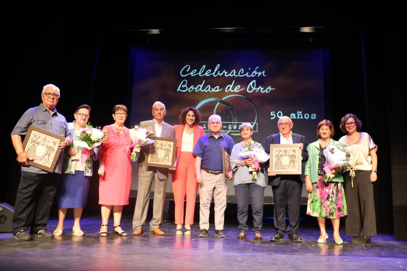 Celebración Bodas de Oro Personas Mayores.jpg